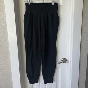 Athleta Women Salutation Jogger Black Medium